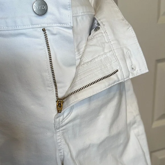 NYDJ Women's White Bermuda Shorts - Picture 5 of 8